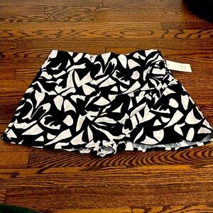 Black and White Skort Size 10
